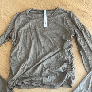 LA Tight-To-Body Ruched Long Sleeve Shirt